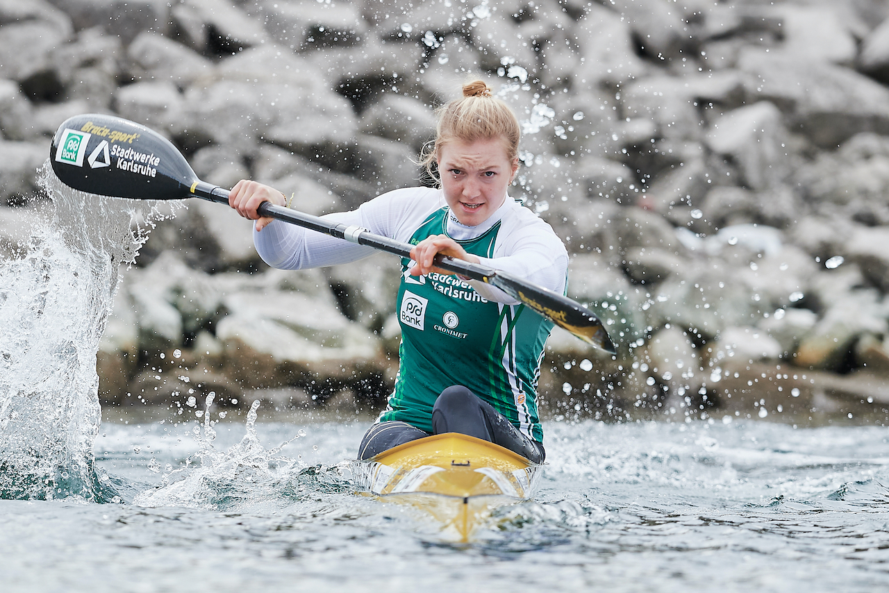 Nach einjähriger, freiwilliger, internationaler Abstinenz möchte Sarah Brüßler 2023 bei der Heim-WM in Duisburg im Aufgebot des Deutschen Kanu-Verbands (DKV) stehen.